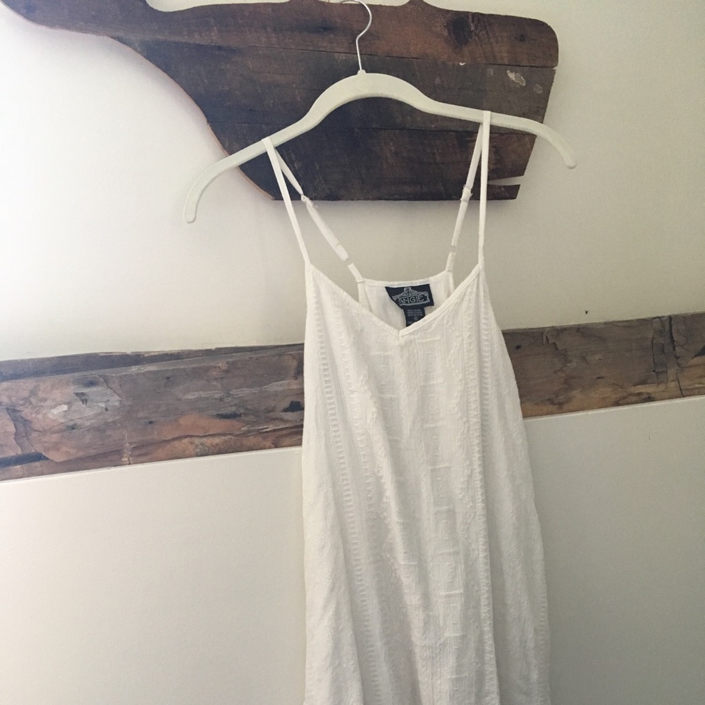 White summer dress 🌞💐🌷